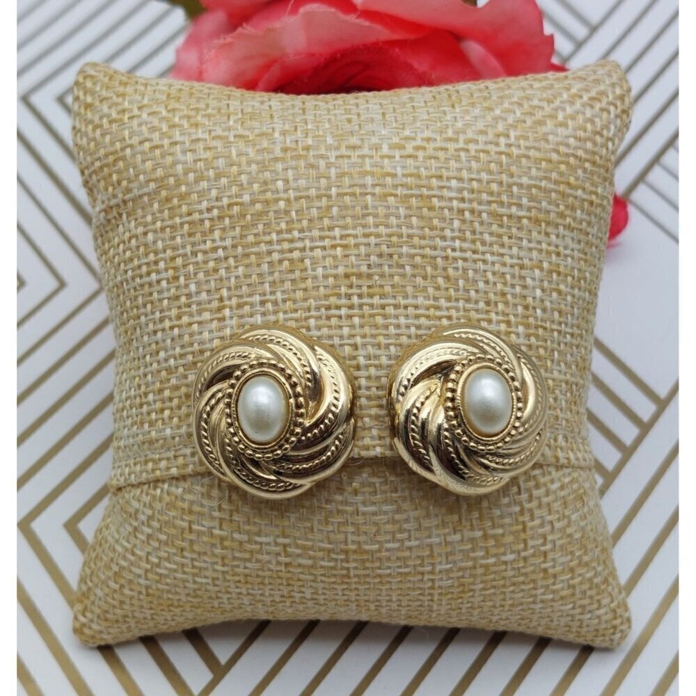 Gold Tone Round Swirl Faux Pearl Textured Clip On Earrings Fancy Wedding Formal